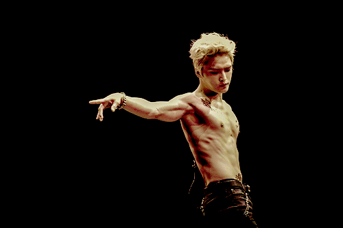 6oo2-blog:  140906 Jaejoong in Chengdu photo by@Juni優理 (x) 