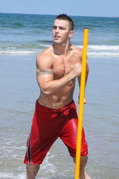 fljockontop:  fljockontop.tumblr.com    