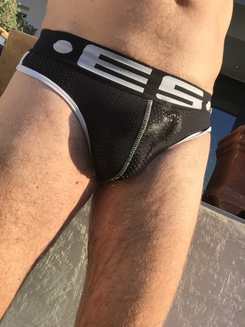 sabound2bfun:ES piss