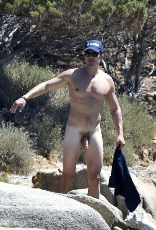 camodude:  Orlando Bloom in the buff!!  http://camodude.tumblr.com/ porn pictures