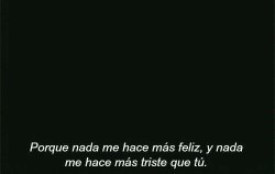 era-bulimica:  - No puedo decidir si quedarme o huir, mi amor….