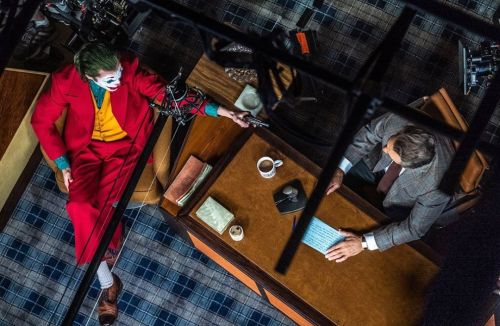 daily-joker:New JOKER behind the scenes photos by Niko Tavernise(via toddphillips1 on instagram)