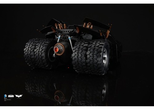 1/12 DARK KNIGHT RC TUMBLER by Soap Studio via GUNJAP.More about batman here.