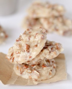 fullcravings:  No Bake Coconut Pecan Praline Cookies