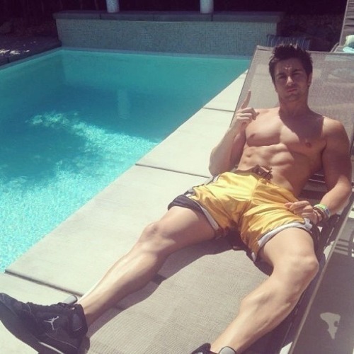 leemb1973:  Give Him One