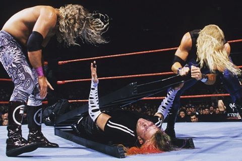 Friday Flashback is Classic Match Day: This week is the 1999 No Mercy Ladder Match between the Hardy