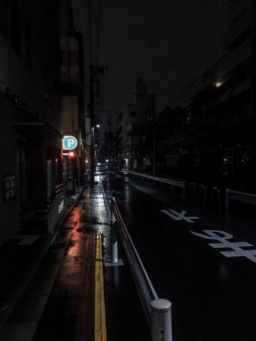 japanpix - 錦糸町 • Kinshichou - Alleyway after rain