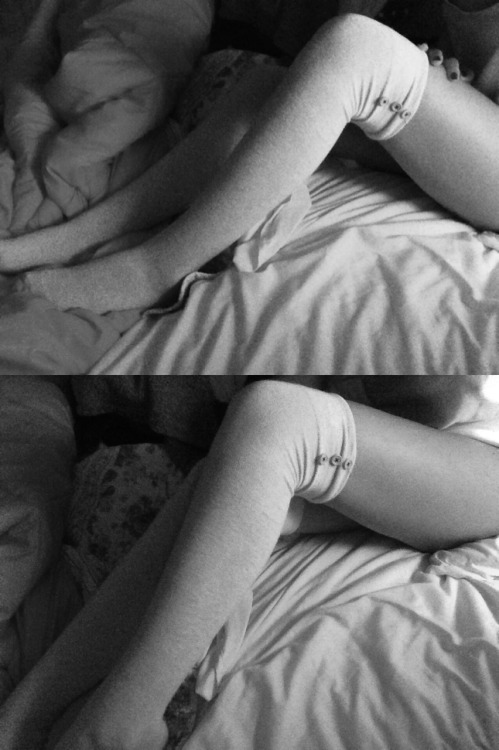 heartharderthan-stone:  I found these thigh high socks that I forgot about I’m pretty happy about this 