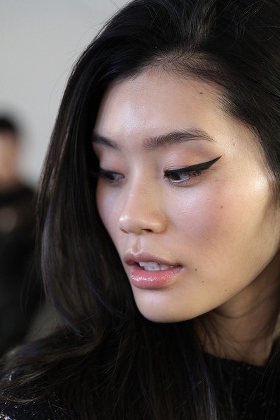 tumbledownthemountain:  Ming Xi