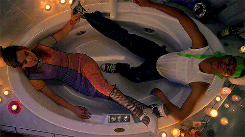 DARREN & QUINNIHEARTBREAK HIGH (2022)