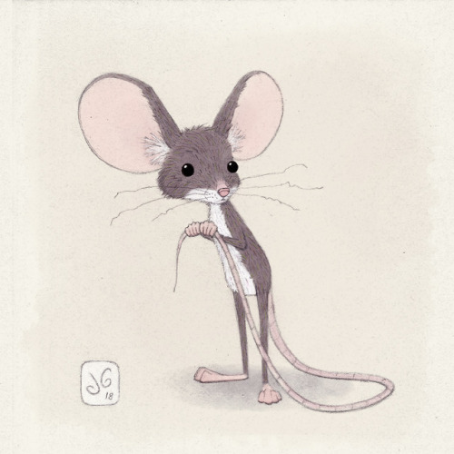 A little mouse feeling a little lostAsk - Links