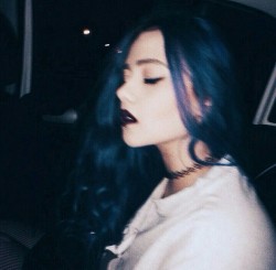 teenfuckingspirit:  aciddaisies:  soft grunge/models  Homicidal Queen