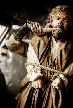 gameofthronesdaily:  Tyrion & Jorah |