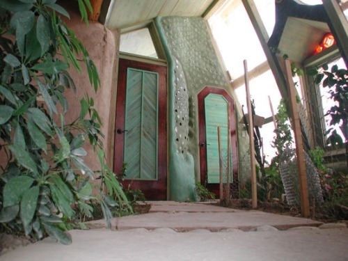 Sex laughing-treees:  papalagiblog:  http://earthship.com pictures