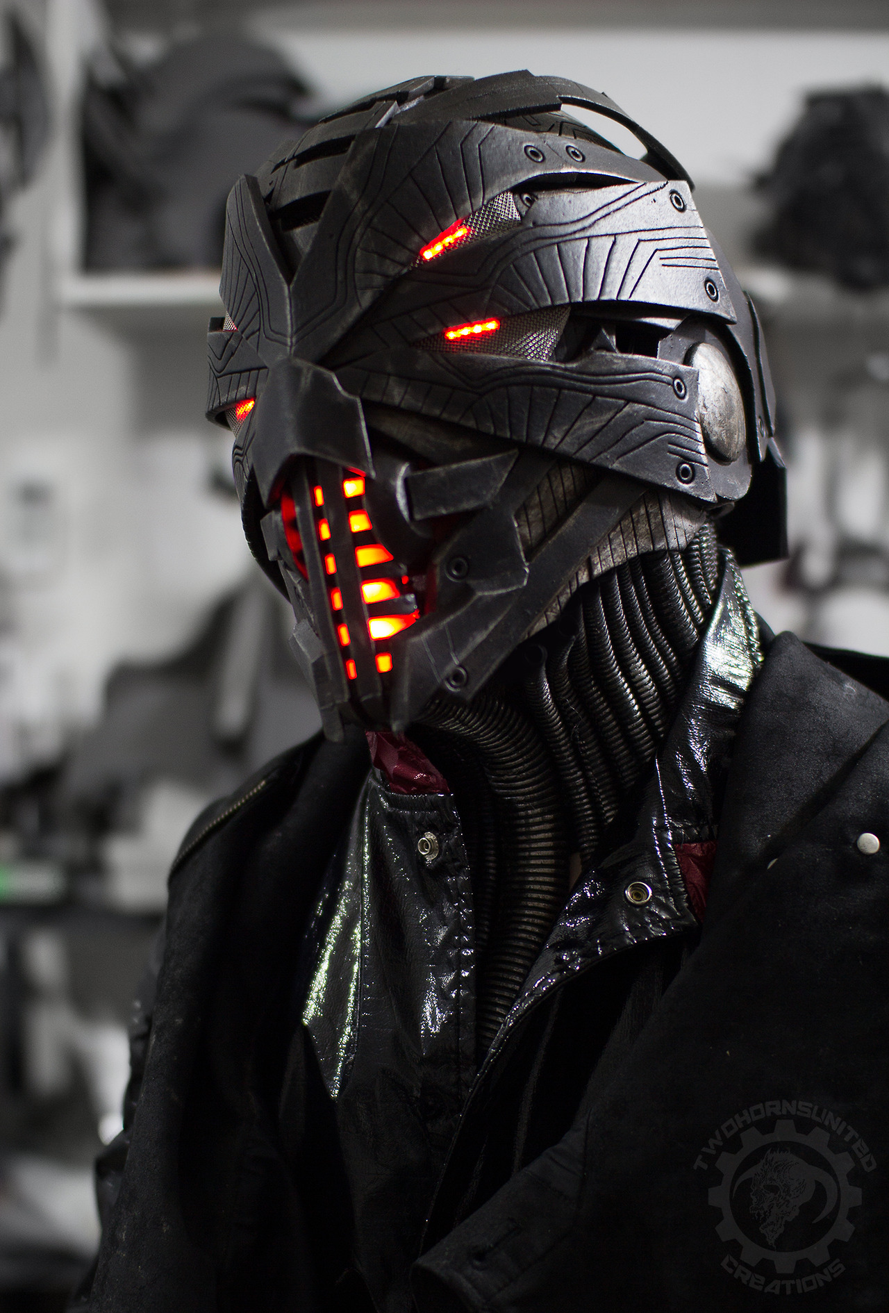 bellatorinmachina:  by twohornsunited - Erebus - Cyberpunk dystopian light up helmet