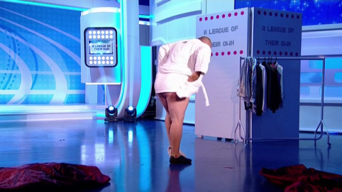 bigmenoftvandfilm:Neil ‘Razor’ Ruddock in “A League of Their Own” s12e3 See the gifs in my previous 