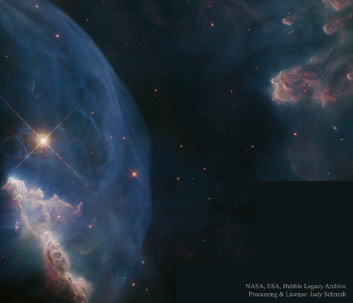 Close up of the Bubble Nebula : Its the bubble versus the cloud. NGC 7635, the Bubble Nebula, is be