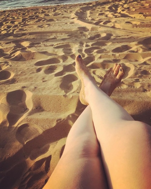 #sandyfeet pic from last week I’ve been sick the past day or two so no posts. But I’m ba