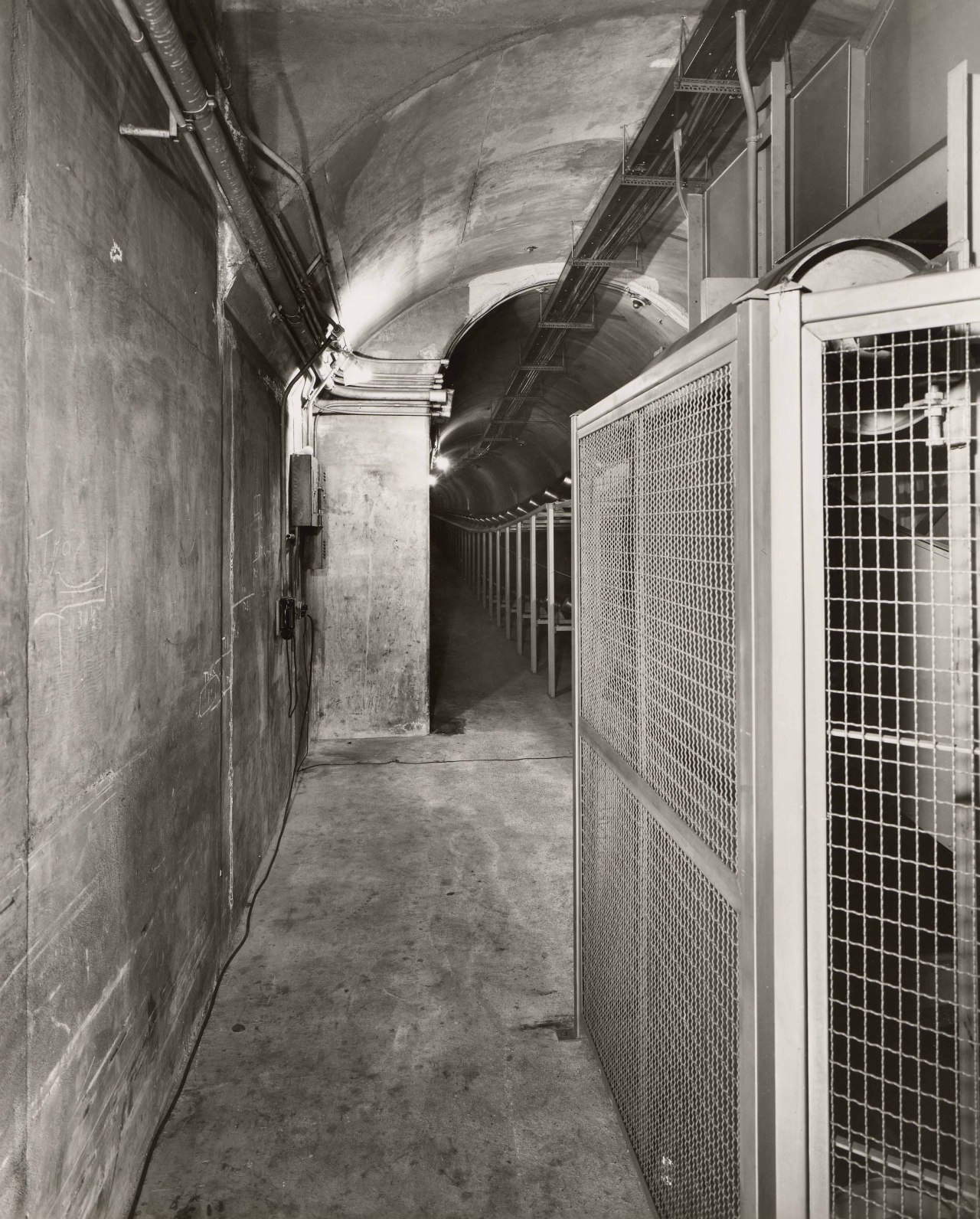 pasttensevancouver:  Post Office tunnel, 1959 This is the tunnel running from the