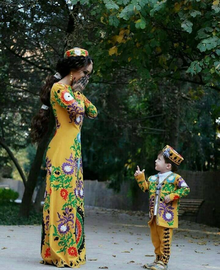 pocarovna:Mother and son, Tajikistan