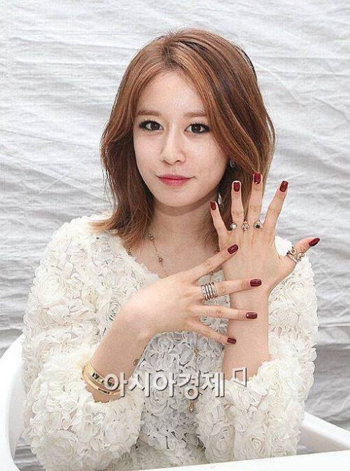 JiYeon (T-ara) - Seoul Multicultural Festival Backstage Pics