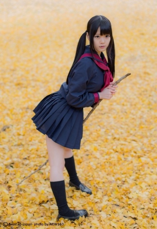 makimisawa:セーラー服ツインテール紅葉と 桜はまだかな