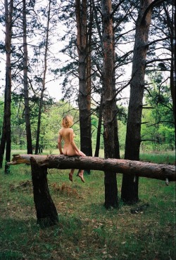 natureandnudity:  aquaticwonder:  Sasha Kurmaz   Nature &amp; Nudity…as it should be. Go bare, share &amp; visit the archives.