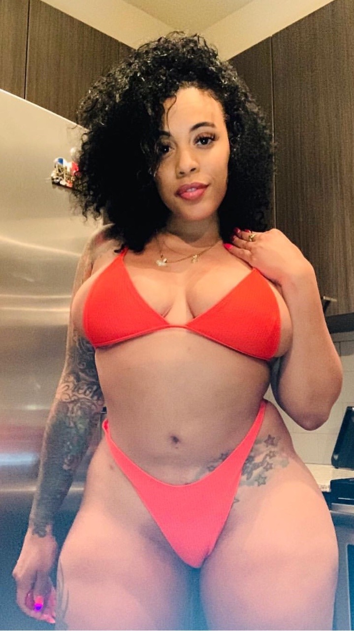 mr-booty-man1: postbadchicks:     Check!! 