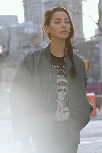 denimcatfish:  whatabeautifulkuv:  omg omg she really looks like kuv  Hell if she had thinner eyebrows she could be Asami too. lel