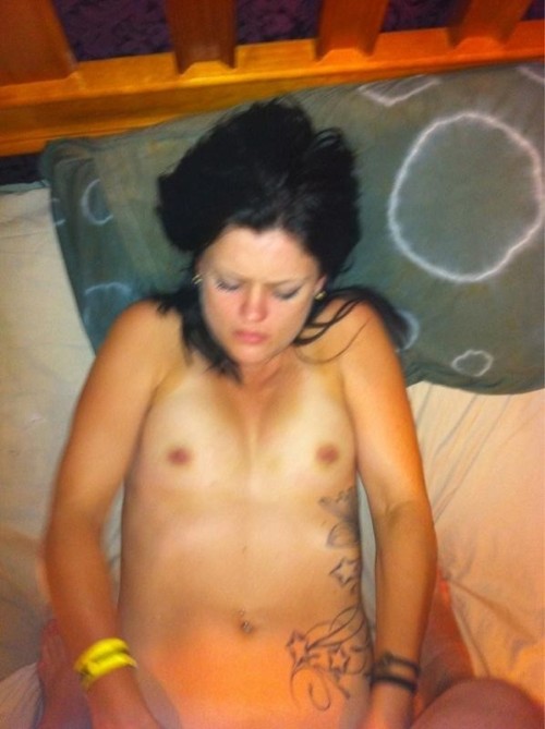 ozdude22: ruincuntwhores: Janelle C from Victoria, Australia AKA: Nell Marie Good girl