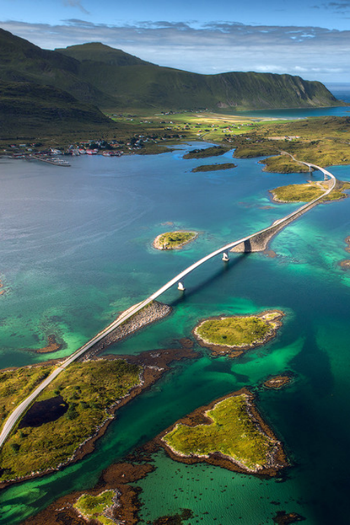 expressions-of-nature:  Arctic Paradise, Norway by Daniel Korzhonov
