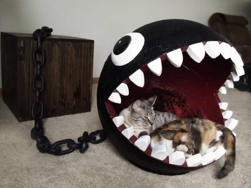 geek-studio:  Chain Chomp Cat Bed - CatastrophiCreationsThis was a one of a kind