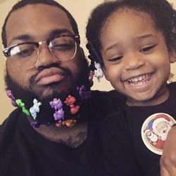 h0ney-dipped:ablondewhitegirl:  Daddy Daughter