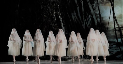 flixls:Dancers of the Royal Ballet in Giselle — by Bill Cooper