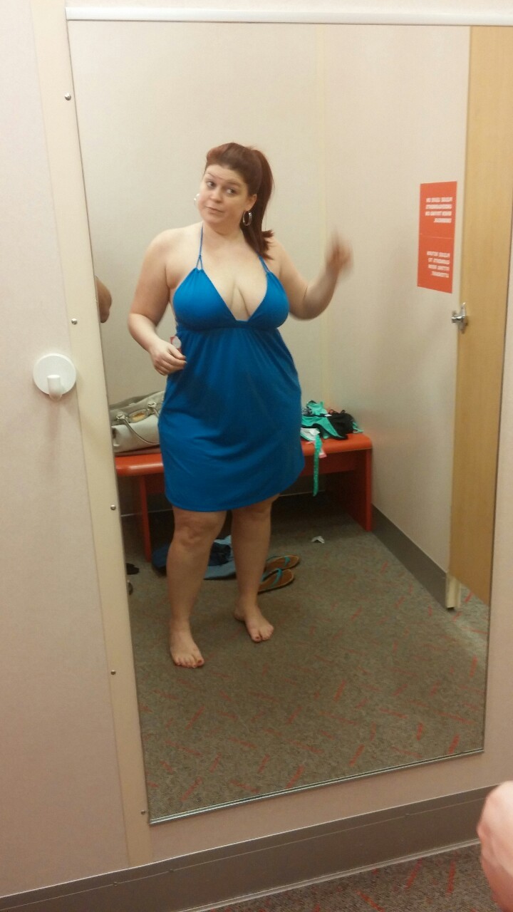 ezdevil69:  Dressing room shots   Send your own cell pics to fyeahcellpics on Kik