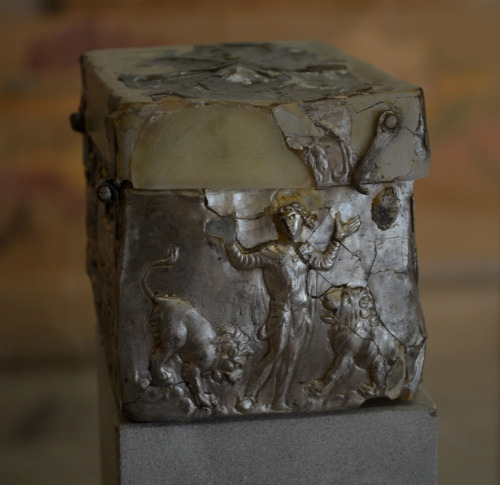 greek-museums:Museum of Byzantine Culture of Thessaloniki:A silver reliquary with scenes from the Bi