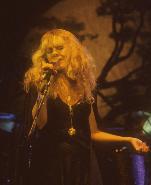 stevie-nicks-daily:“She means every word she’s singing, you know, she can’t sing a song if she don’t