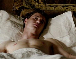 itsalekzmx:    Max Irons in “the white queen” 
