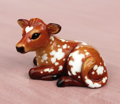 figdays:    Brown heart cow  figurine // byrdisB