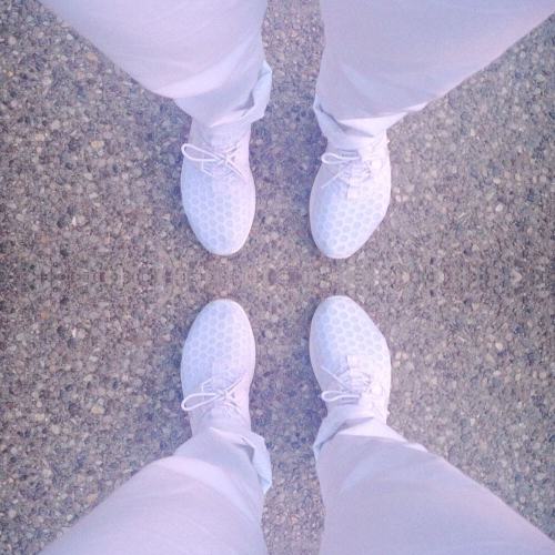 On Saturdays, we wear white. #nobeatsaladforme #juvenate #nike #esprit #fromwhereistand