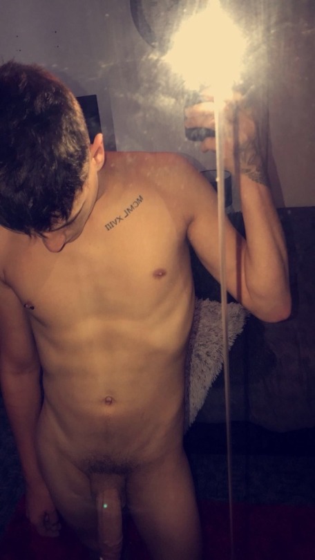 0nlythebestboys:  Www.0nlythebestboys.tumblr.com 🤤🍆