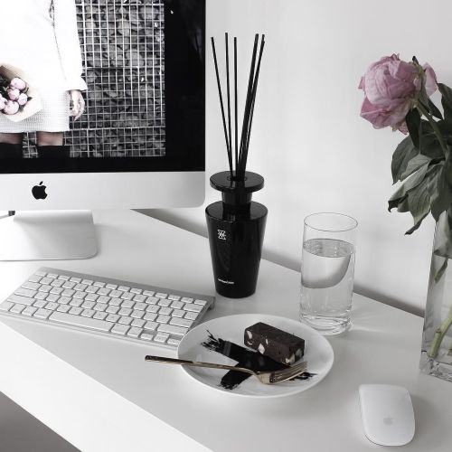 theiconcreative:  Edit & Eat // Typical Sunday afternoon at home by t.andk http://ift.tt/1rFzqhn 