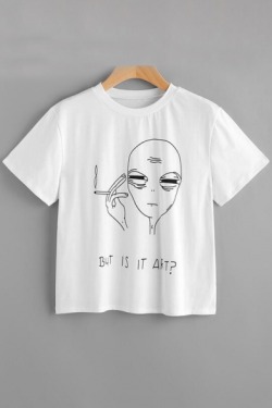 iievelyn:  Comfy Girlish T-shirtsAlien -