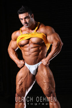 muscle-nerd:Eduardo Correa