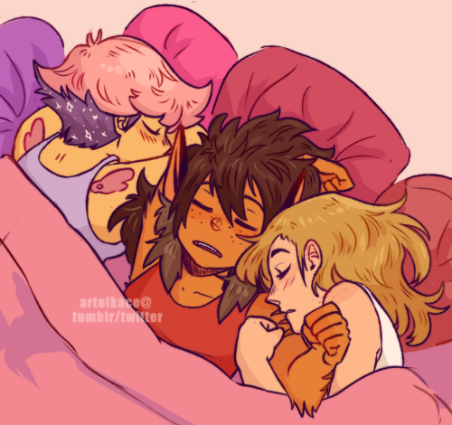 kaereth:Shout out to the first glitradora nap piles I ever drew (literally over 2 years ago gosh) +a