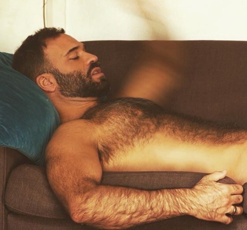 HAIRY MEN