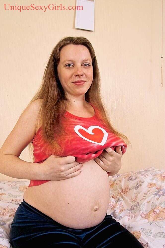 stonerpreggolover:Big Beautiful Pregnant Titties, Fuck they’re Gorgeous! 