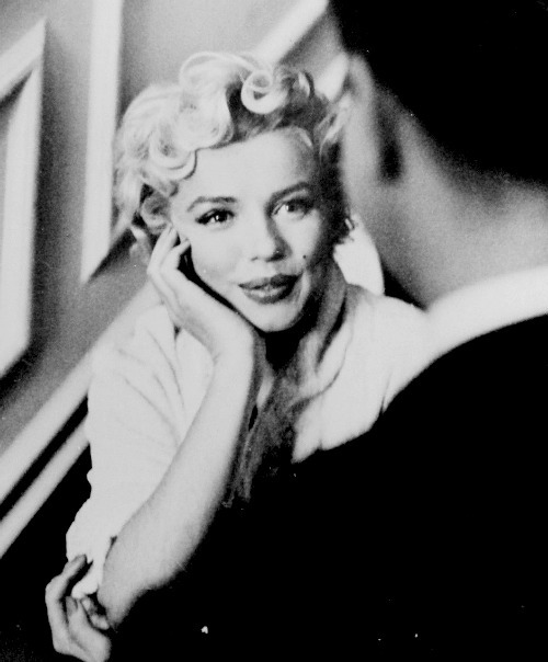 alwaysmarilynmonroe:  Marilyn during the filming of The Seven Year Itch by Elliott