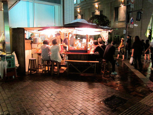 Of course: diner in a yatai (street food cart). It’s easy to know which one are the best, the 