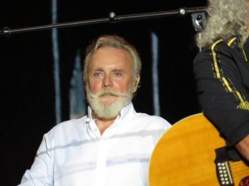 roger-taylor-stole-my-heart: onegoldenglance: From the shadow into the light - with a perfectly twir